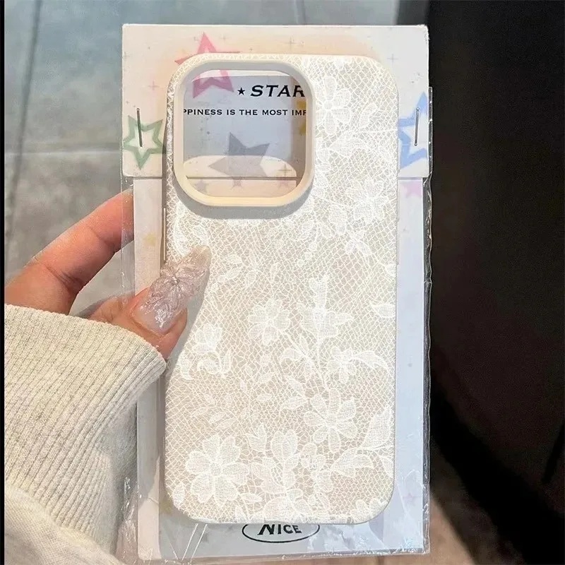 غطاء هاتف بنمط الدانتيل الأسود - مراجعة Phone Cases Motorola Edge 2025 وسعره