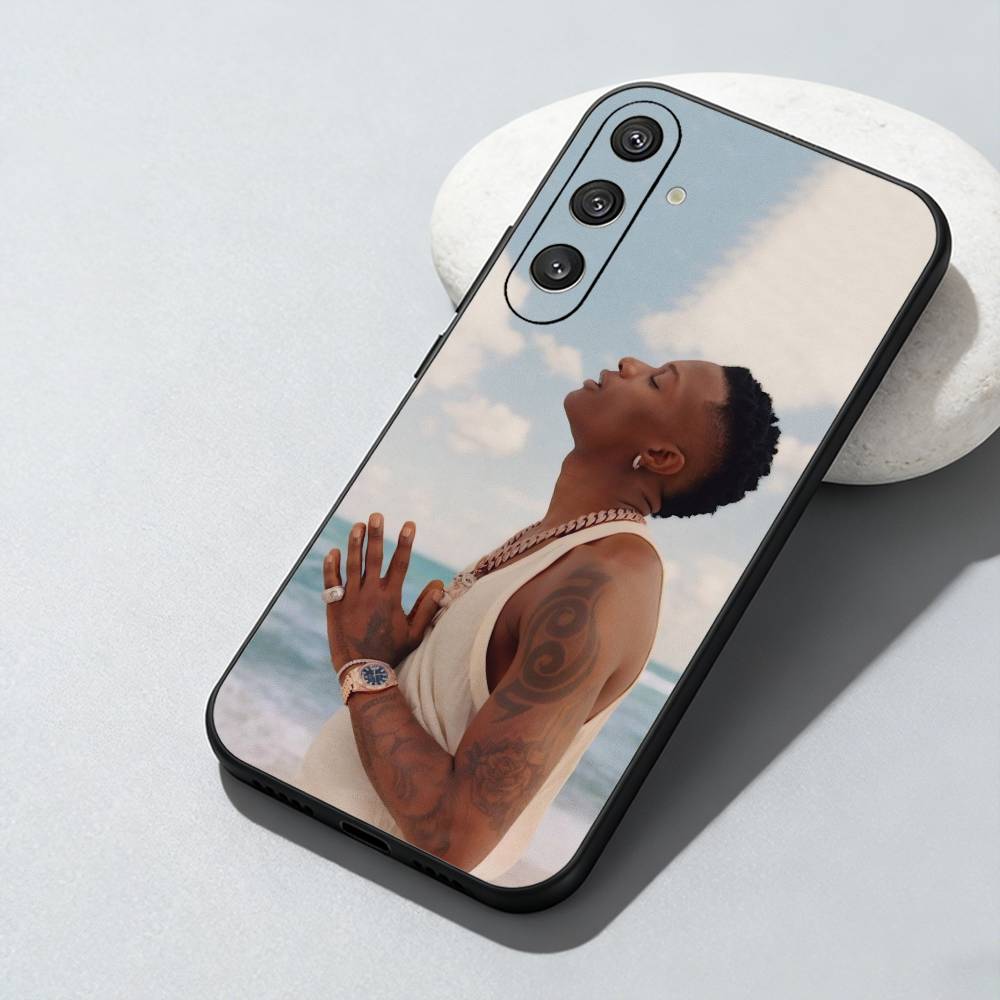 حافظة هاتف Big Wizz-z W-WizKid - مراجعة Phone Cases Big W وسعره