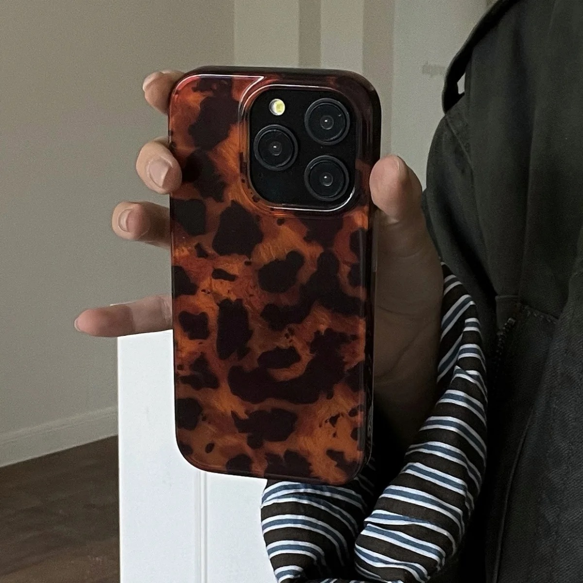 غطاء هاتف بتصميم كهرماني عتيق  - مراجعة Phone Cases Leopard Print وسعره