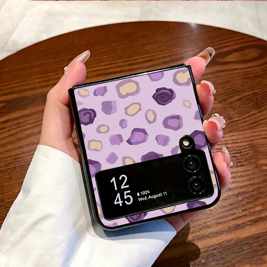 غطاء هاتف مخطط بتصميم نمر لسام - مراجعة Phone Cases Z Fold 4 وسعره