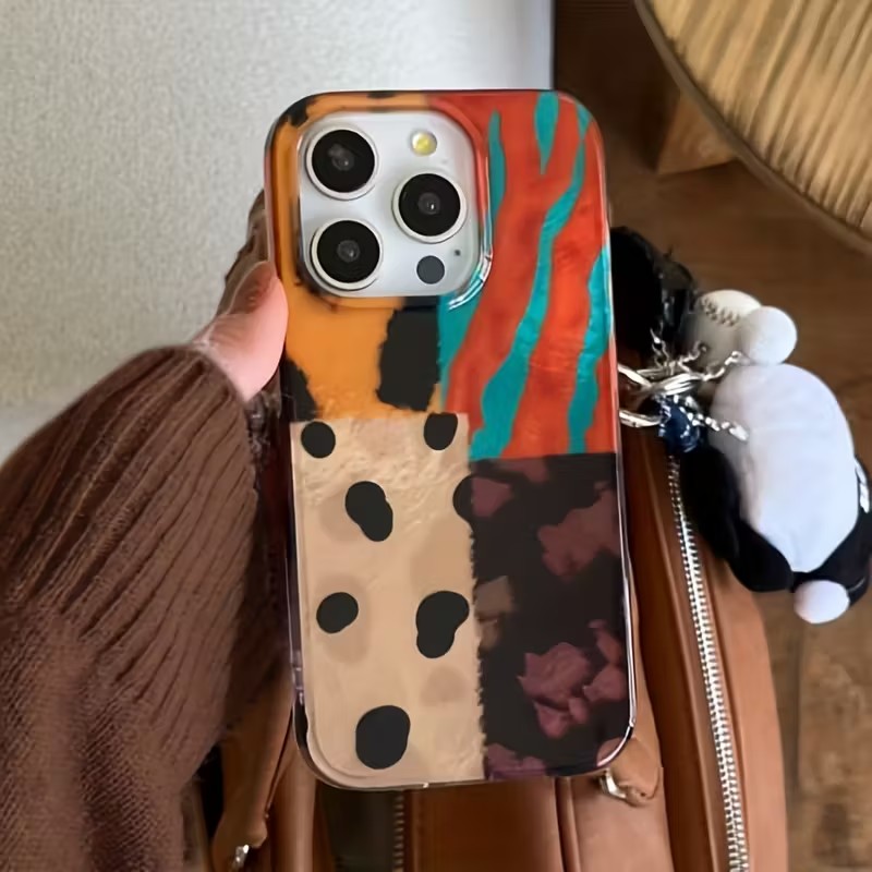 غطاء هاتف بتصميم مخطط ملون مع  - مراجعة Phone Cases Zebra وسعره